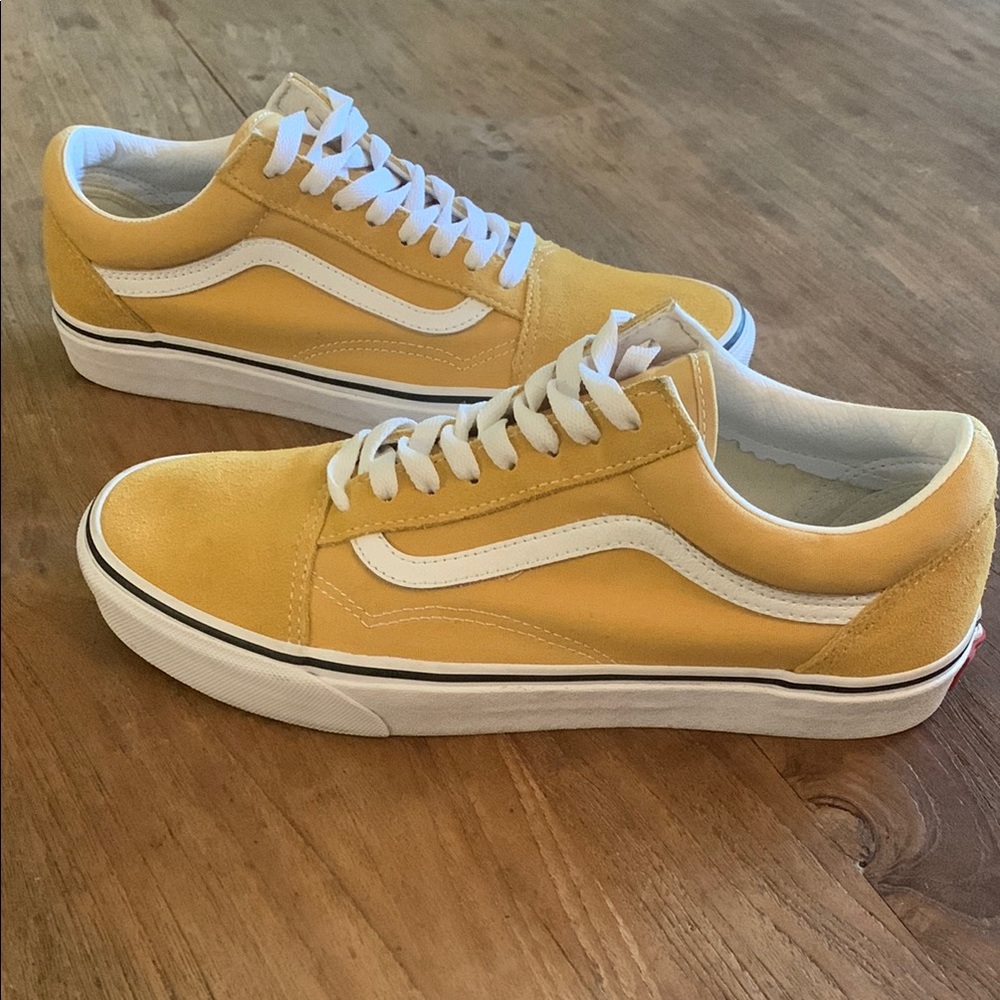 Vans Old Skool Yellow Suede, sneakers mens 9/womens 10.5, excellent condition!